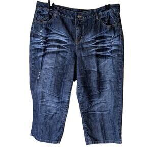 Cato Womens 20W Capris/Bermuda Jeans Distressed Denim Cropped 39" W 20" Ins